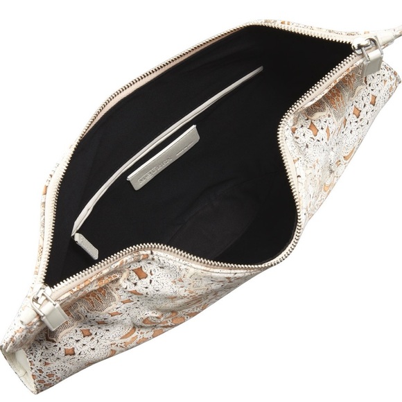 Alexander McQueen De Manta lace print silk satin large clutch bag - Picture 4 of 16